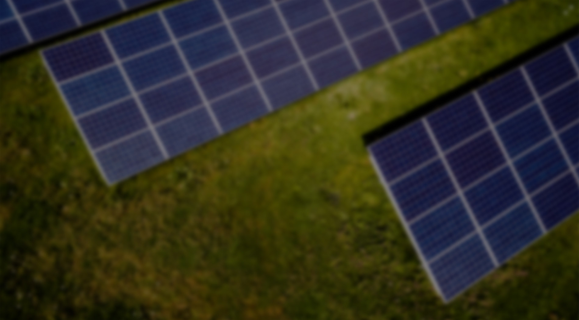 关键词：低碳园区，清洁能源，光伏板，深圳市武智科技;描述：深圳市武智科技赋能低碳园区的清洁能源设施，光伏板细节展现太阳能利用技术