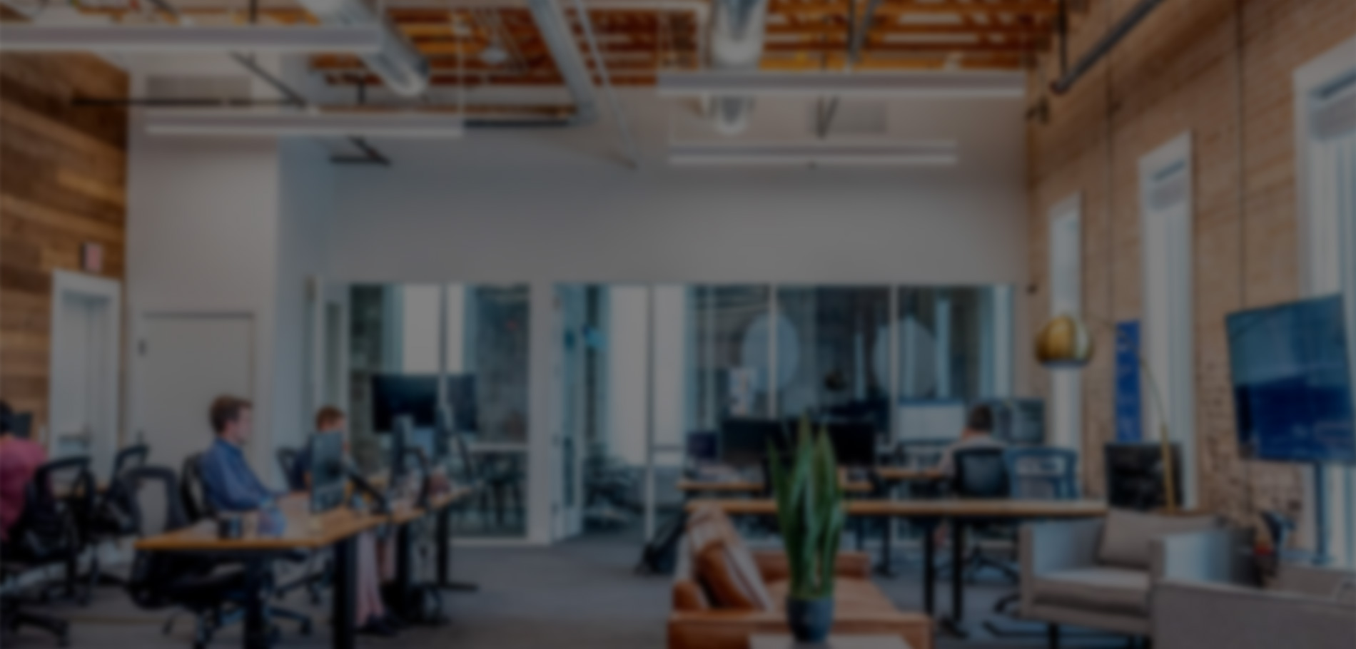 关键词：开放式智慧办公，协作办公空间，深圳市武智科技
    描述：深圳市武智科技打造的开放式智慧办公场景，融合自然元素与智能布局，为团队协作与个人办公提供灵活高效的空间，激发工作创造力。